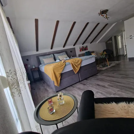 Apartman Ana Apartman *
