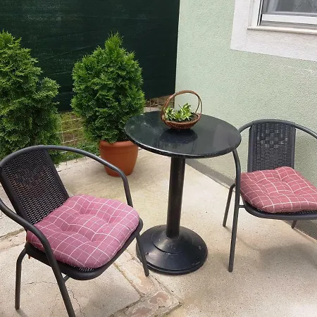 Apartman Ana Apartman *