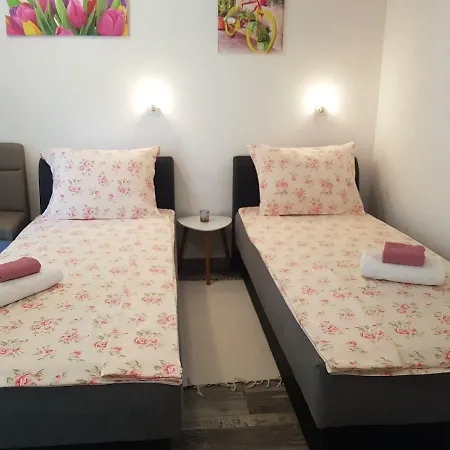 Apartman Ana * Gračac